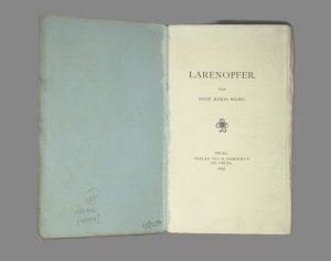 Los 3297 - Rilke, Rainer Maria - Larenopfer. Prag, H. Dominicus Th. Gruss, 1896. - Erste Ausgabe des zweiten Werkes von Rilke - 2 - thumb