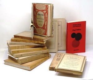 Los 3383 - Valéry, Paul - Konvolut von 41 Bänden, meist in erster Ausgabe. Paris, verschiedene Verlage (meist Gallimard), 1924-1960 - 1 - thumb