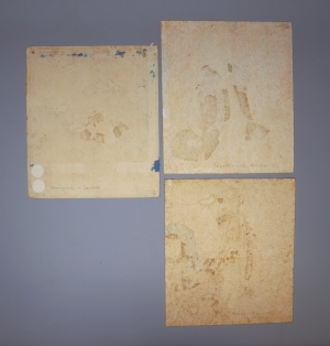 Los 604 - Bijin-ga - Konvolut von 3 Darstellungen von Damen im Kimono - 2 - thumb