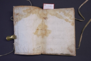 Los 1182 - Ringhieri, Innocenio - Cento Givochi. Bologna, Anselmo Giaccarelli, 1551. - Erste Ausgabe dieser seltenen Sammlung von höfischen Gesellschaftsspielen der Renaissancezeit - 1 - thumb