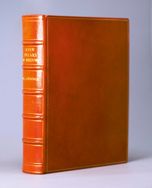 Los 3298 - Lawrence, Thomas Edward - Seven Pillars of Wisdom. Maroquinband. London 1935 - 0 - thumb