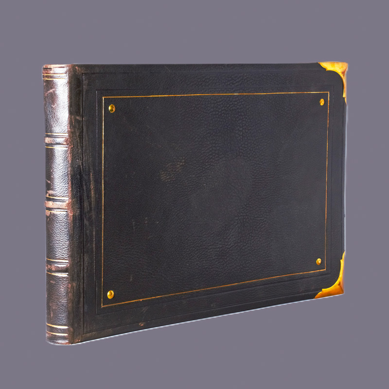 Lot 510, Auction  126, Fotoalbum, Fotoalbum - Ledereinband mit Messingbeschlägen (blanko)