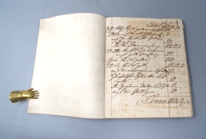 Los 1041 - Neuschloß - Kontorbuch aus der Kaunitz-Bibliothek Neuschloß. Deutsche Handschrift auf Papier - 2 - thumb