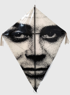 Lot 3333, Auction  127, Uecker, Günther, Drachen (Selbstbildnis). 1967. Serigrafie auf transparenter PVC-Folie